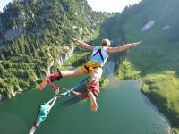 FB体育在线-山西烽火遇丹佛铁壁，小贾伦·杰克逊的压制级艺术