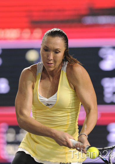 塞尔维亚选手在拳击比赛中取得第一名 塞尔维亚选手在拳击比赛中取得第一名