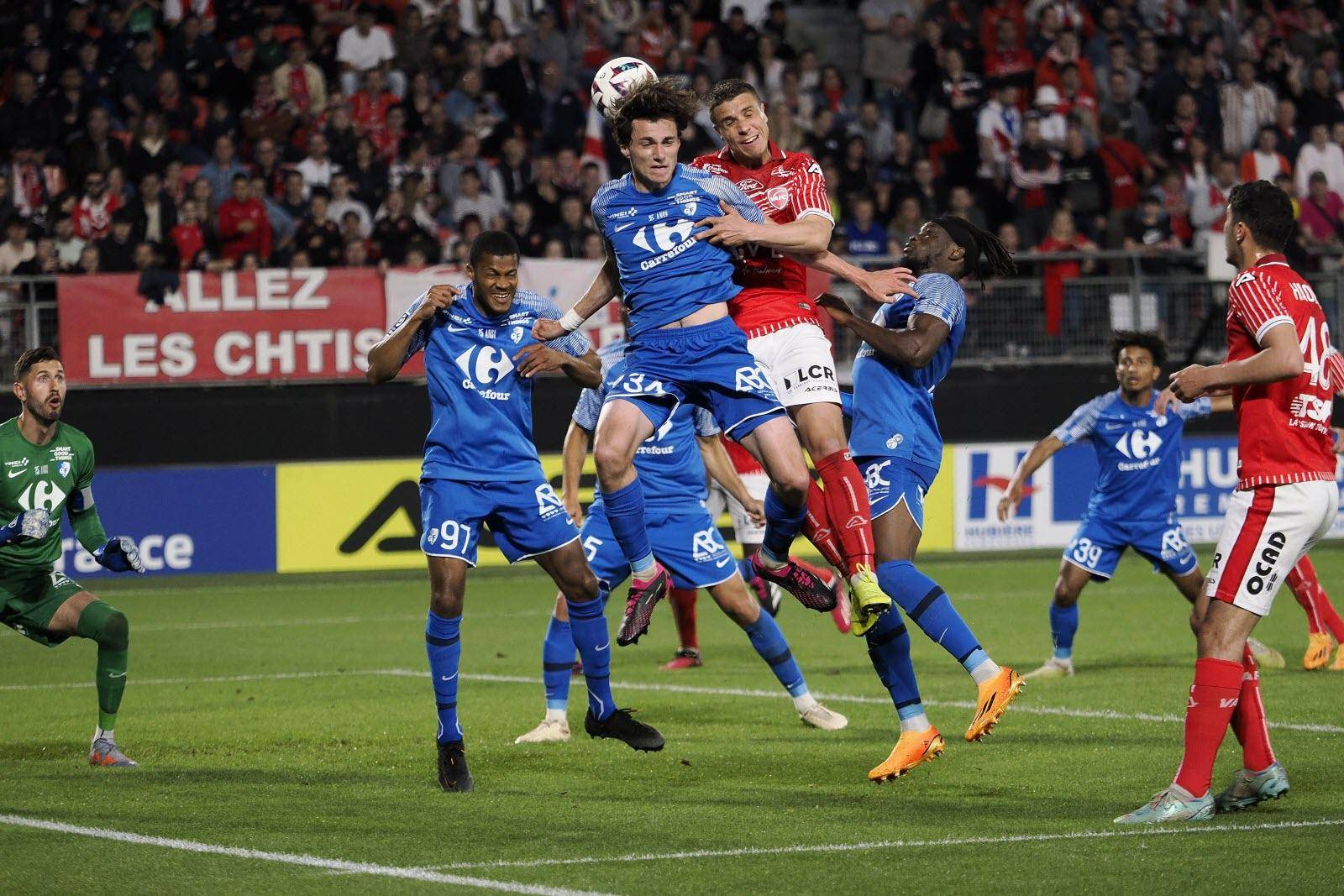 关于甘冈客场极难获胜，赛季保级局势不明朗的信息