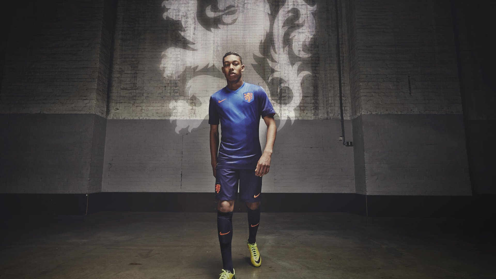 厄德高数据全面爆炸，罗马提前终结悬念，新西兰启示录，足球世界的多元共振