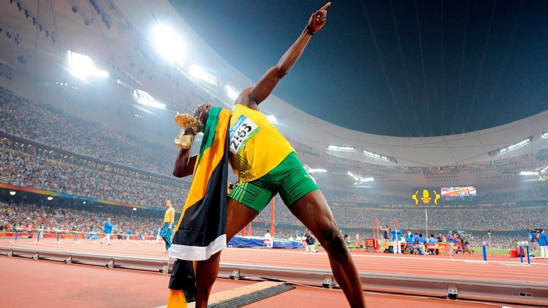 厄德高，从莱比锡到伦敦，一位中场大师的欧冠加冕礼